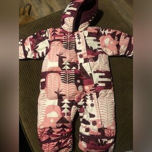 Columbia infant snowsuit. Size 3-6 months. Excellent condition.